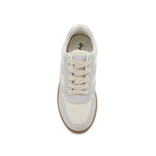 Summer Sneaker